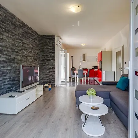 Apartment A & J Petrcane Exterior photo