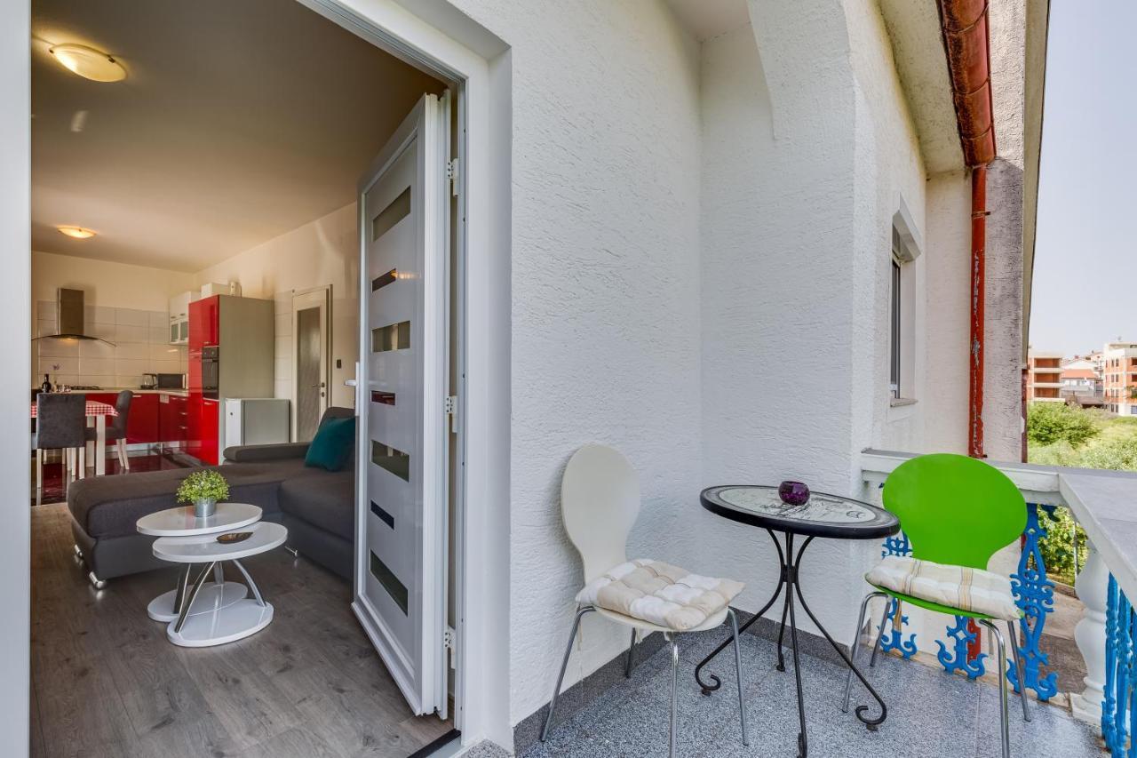 Apartment A & J