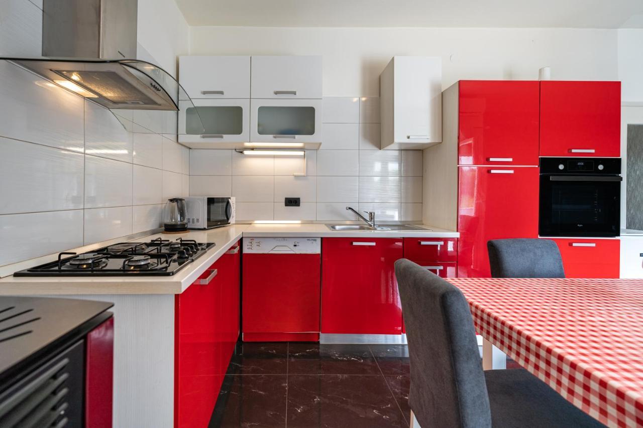 Apartment A & J Petrcane